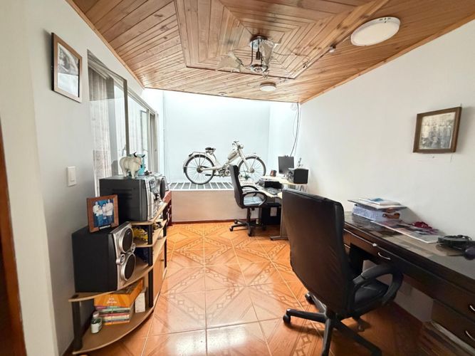Casa en venta en San Francisco, Bogotá · foto 13 de 14