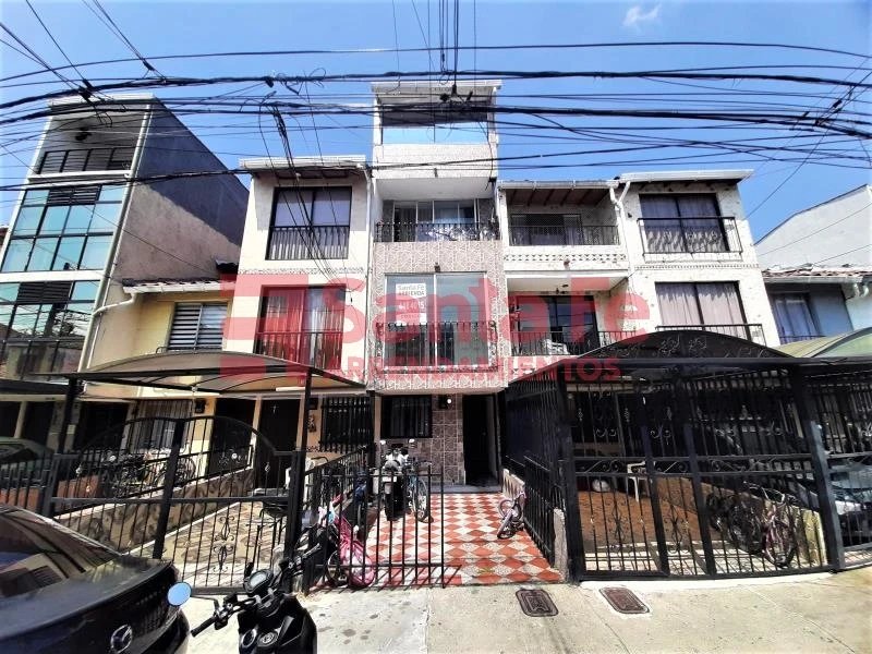 8BR House in Santa fe (180 m²) for Sale - 2