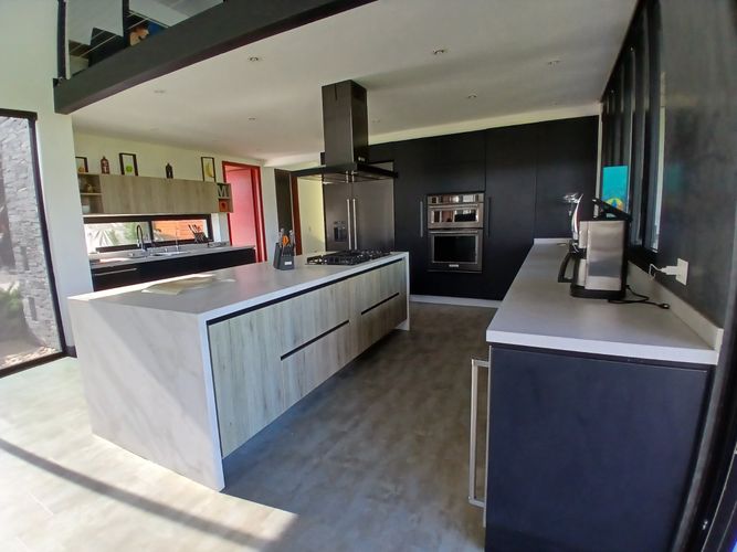 Casa de 3 alcobas en venta en La Ceja, 560 m² · foto 3 de 23