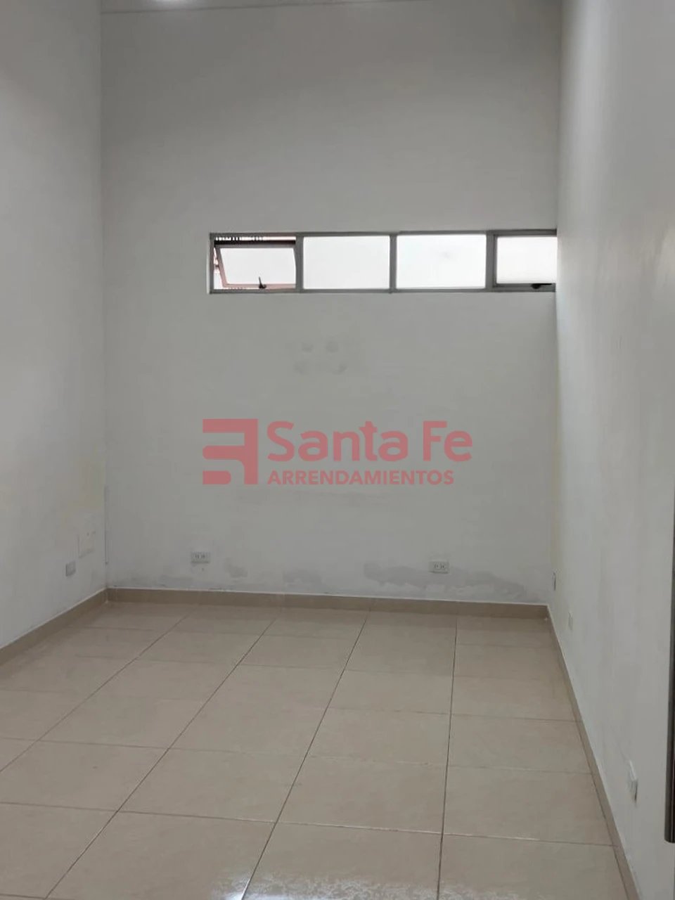 Commercial Space in Los naranjos (15 m²) for Sale - 2