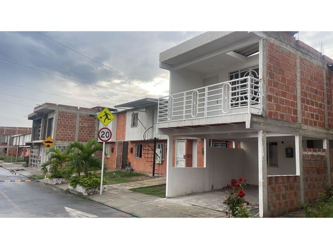 Casa de 4 alcobas en venta en El Carmelo, Candelaria, 120 m² · foto 2 de 13