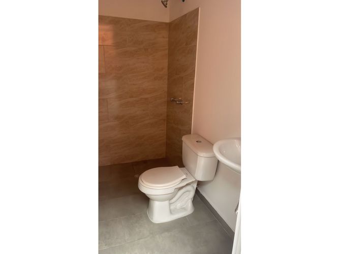 Casa de 4 alcobas en venta en El Carmelo, Candelaria, 120 m² · foto 9 de 13