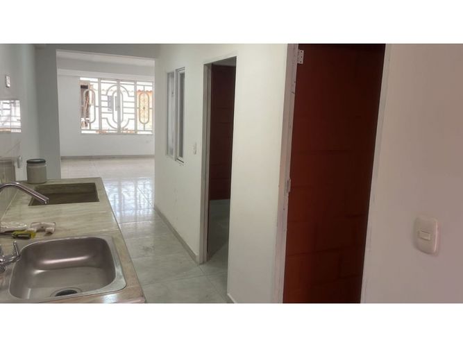 Casa de 4 alcobas en venta en El Carmelo, Candelaria, 120 m² · foto 13 de 13