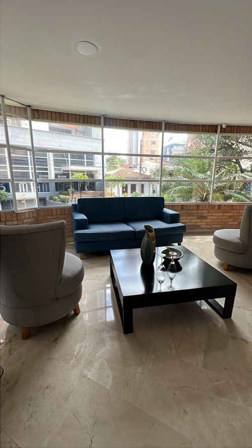 Apartamento de 4 alcobas en arriendo en Laureles, Medellín, 180 m² · foto 22 de 24