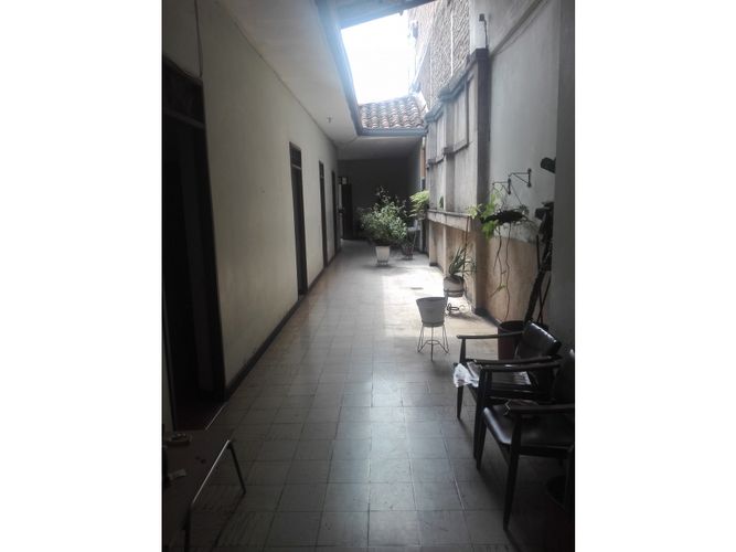 Casa de 6 alcobas en venta en San Nicolas, Cali, 311 m² · foto 2 de 7