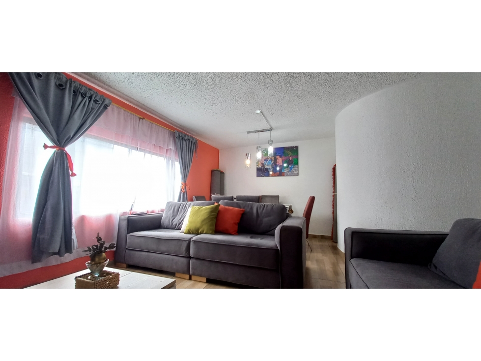 Casa en venta en Cerros De Suba, Bogotá · foto 2 de 14