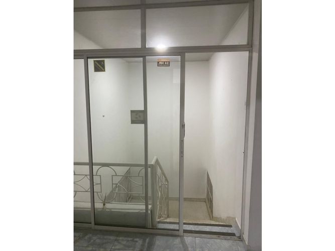 Casa de 8 alcobas en venta en San Vicente, Cali, 576 m² · foto 3 de 21