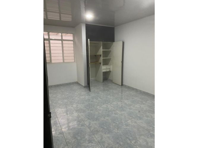 Casa de 8 alcobas en venta en San Vicente, Cali, 576 m² · foto 6 de 21