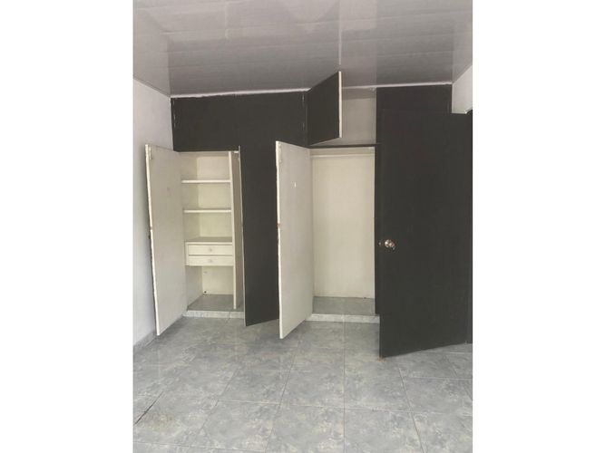Casa de 8 alcobas en venta en San Vicente, Cali, 576 m² · foto 16 de 21