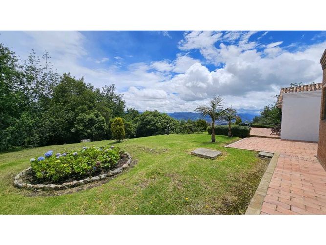 Casa de 5 alcobas en venta en Yerbabuena, Chía, 550 m² · foto 3 de 24