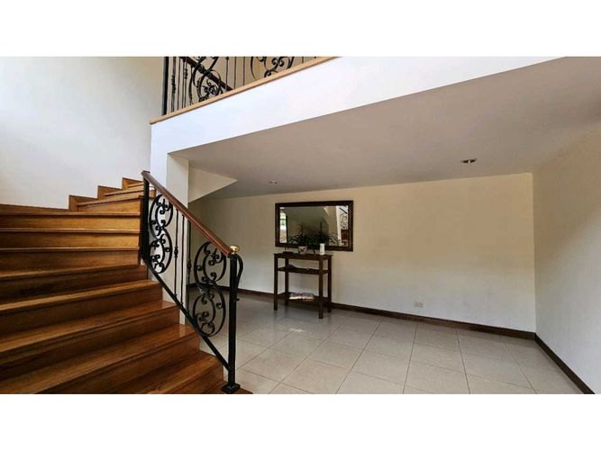 Casa de 5 alcobas en venta en Yerbabuena, Chía, 550 m² · foto 8 de 24
