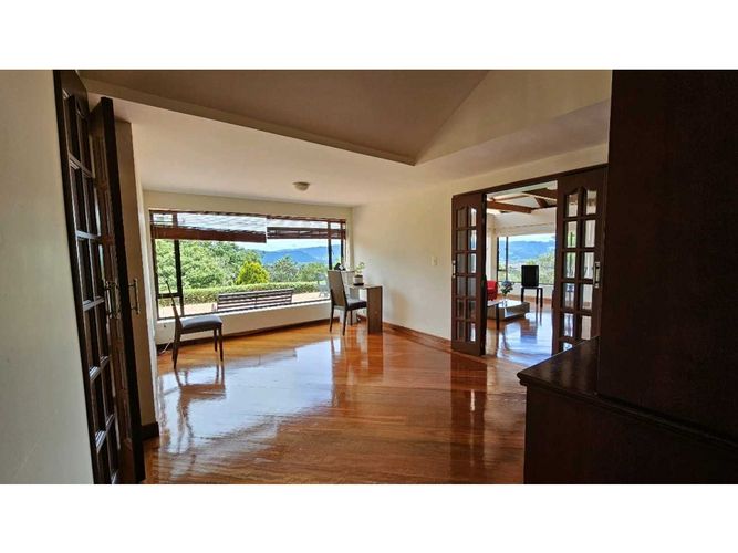 Casa de 5 alcobas en venta en Yerbabuena, Chía, 550 m² · foto 18 de 24