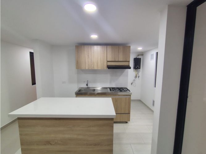 Apartaestudio en venta en San Fernando, Bogotá, 41 m² · foto 2 de 12