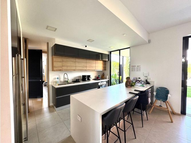 Casa de 3 alcobas en venta en Cerritos, Pereira, 390 m² · foto 9 de 24