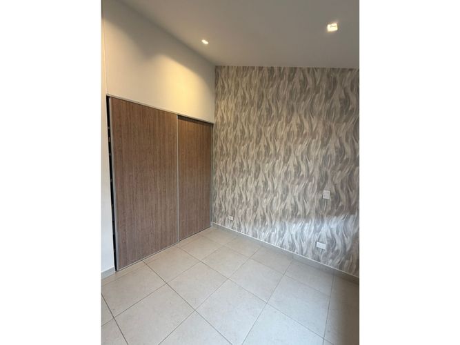 Casa de 3 alcobas en venta en Cerritos, Pereira, 195 m² · foto 10 de 15