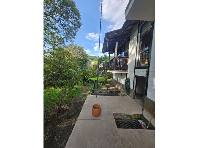 Casa de 3 alcobas en venta en El Congal, Armenia, 218 m² · foto 7 de 24
