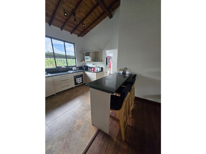 Casa de 3 alcobas en venta en El Congal, Armenia, 218 m² · foto 13 de 24