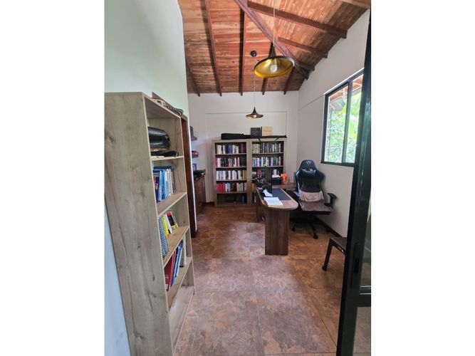 Casa de 3 alcobas en venta en El Congal, Armenia, 218 m² · foto 14 de 24
