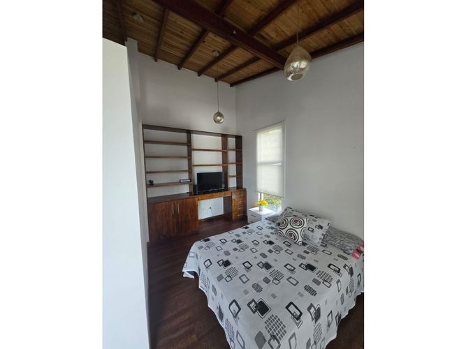 Casa de 3 alcobas en venta en El Congal, Armenia, 218 m² · foto 18 de 24