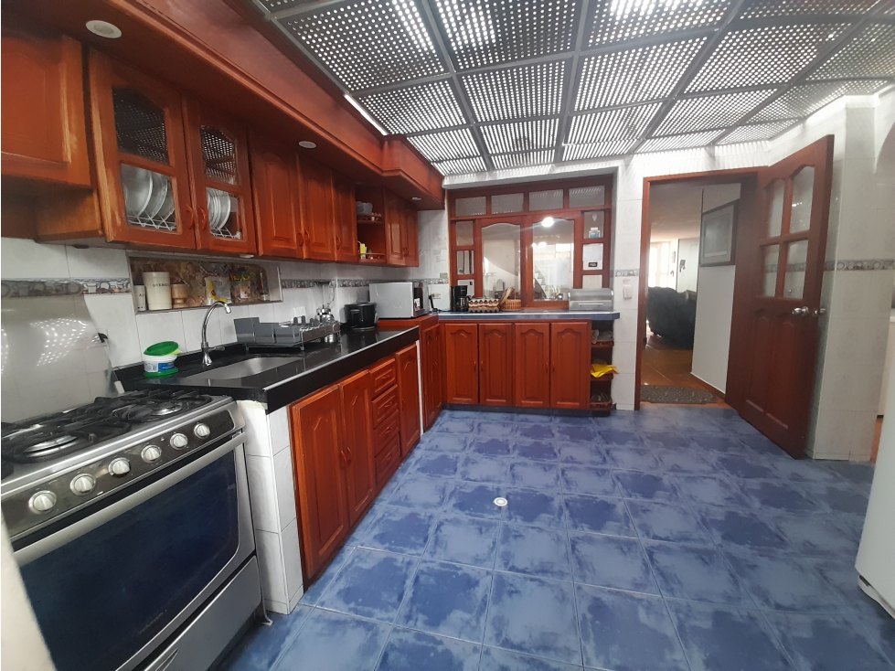 Casa en venta en Normandia, Bogotá · foto 5 de 17