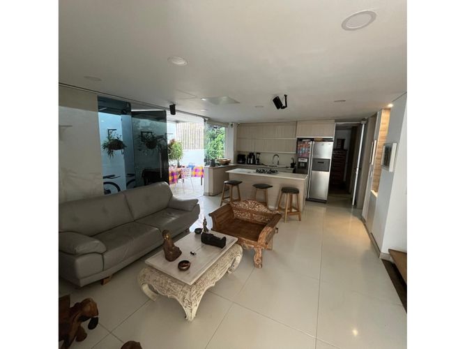 Casa en venta en Loma Del Esmeraldal, Envigado, 238 m² · foto 3 de 13