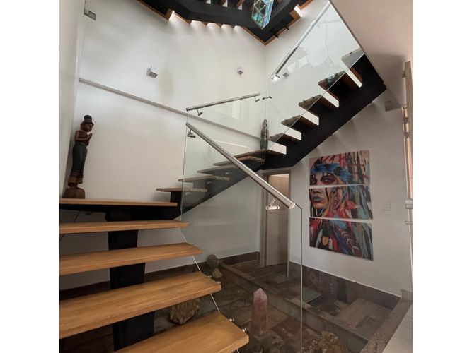 Casa en venta en Loma Del Esmeraldal, Envigado, 238 m² · foto 4 de 13