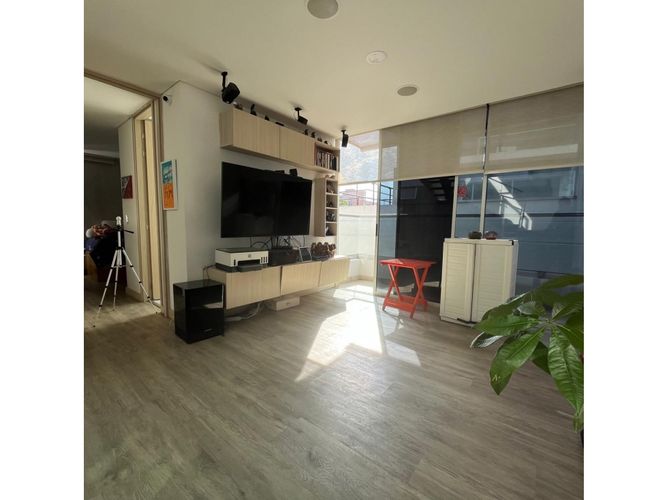 Casa en venta en Loma Del Esmeraldal, Envigado, 238 m² · foto 9 de 13