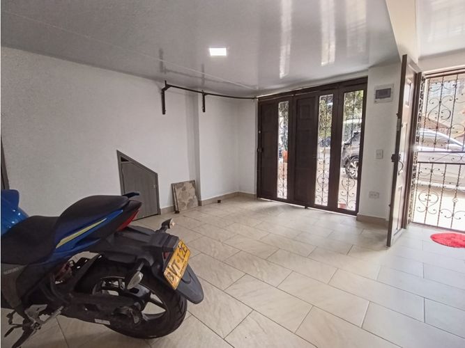 Casa de 3 alcobas en venta en Campo Valdes No.1, Medellín, 130 m² · foto 6 de 22