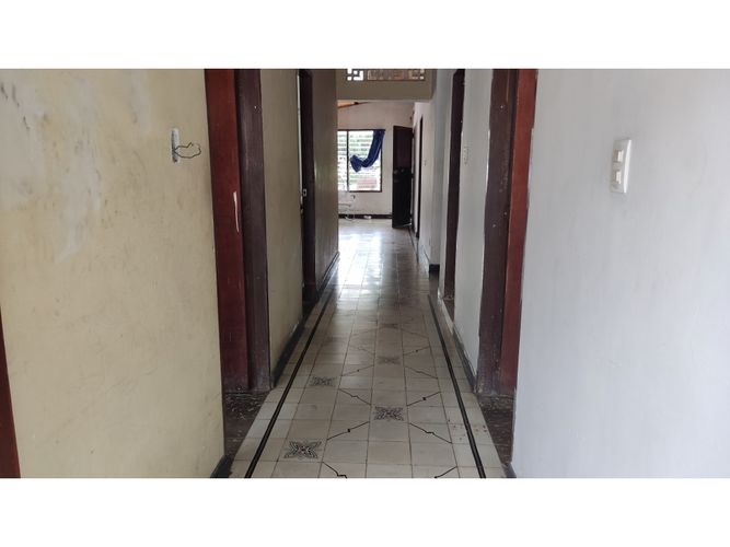 Casa de 4 alcobas en venta en Los Laureles, Montería, 280 m² · foto 4 de 16