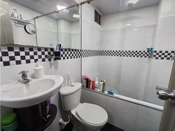Casa de 3 alcobas en venta en Campo Valdes No.1, Medellín, 130 m² · foto 12 de 22
