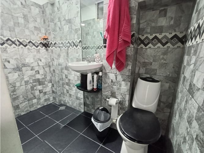 Casa de 3 alcobas en venta en Campo Valdes No.1, Medellín, 130 m² · foto 15 de 22