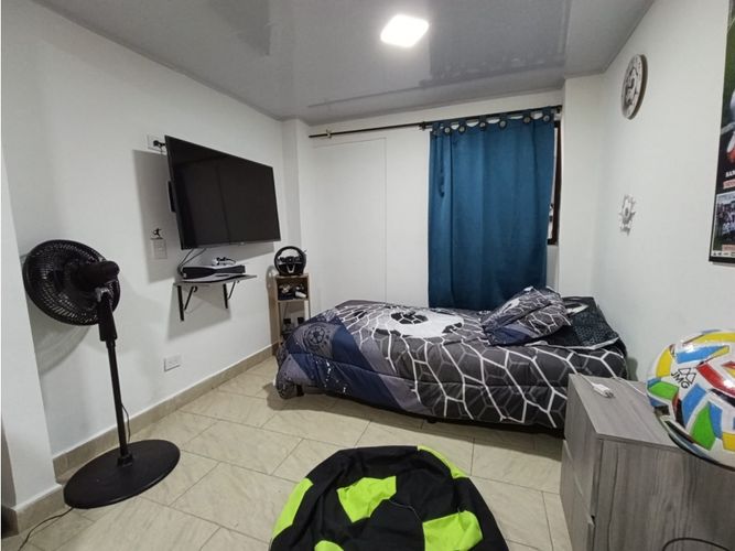 Casa de 3 alcobas en venta en Campo Valdes No.1, Medellín, 130 m² · foto 16 de 22