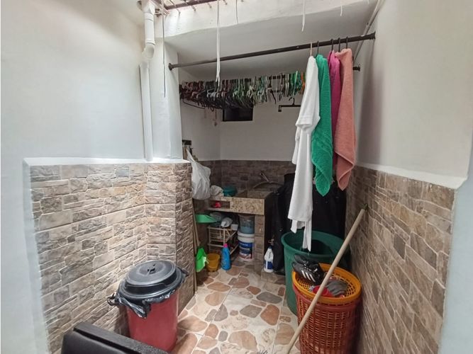 Casa de 3 alcobas en venta en Campo Valdes No.1, Medellín, 130 m² · foto 20 de 22