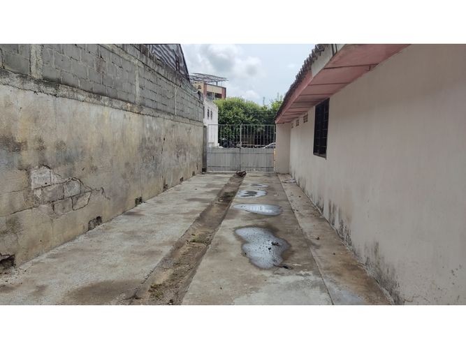 Casa de 4 alcobas en venta en Los Laureles, Montería, 280 m² · foto 14 de 16