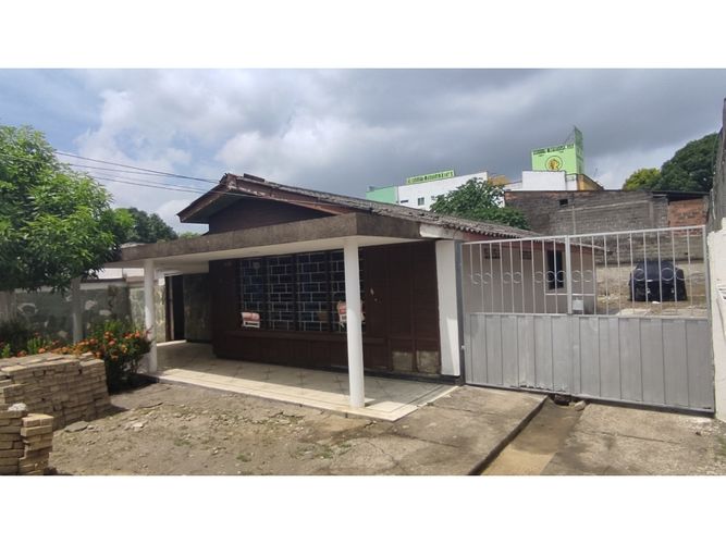 Casa de 4 alcobas en venta en Los Laureles, Montería, 280 m² · foto 16 de 16
