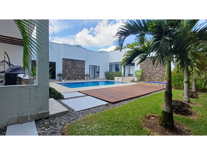 Casa de 4 alcobas en venta en Cerritos, Pereira, 280 m² · foto 3 de 22