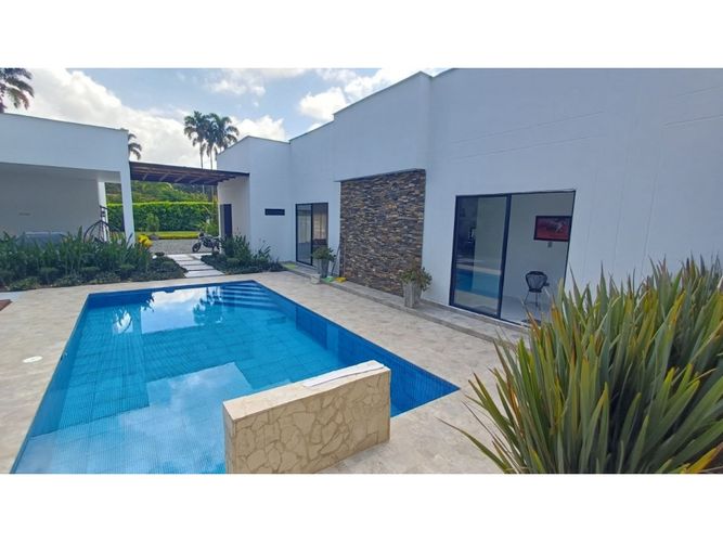 Casa de 4 alcobas en venta en Cerritos, Pereira, 280 m² · foto 4 de 22