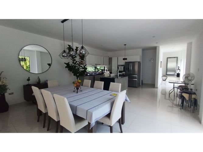 Casa de 4 alcobas en venta en Cerritos, Pereira, 280 m² · foto 10 de 22