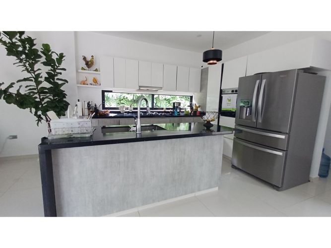 Casa de 4 alcobas en venta en Cerritos, Pereira, 280 m² · foto 13 de 22