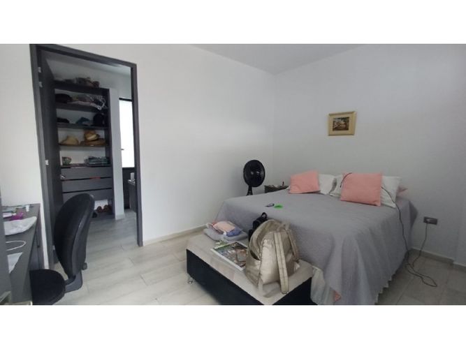 Casa de 4 alcobas en venta en Cerritos, Pereira, 280 m² · foto 17 de 22