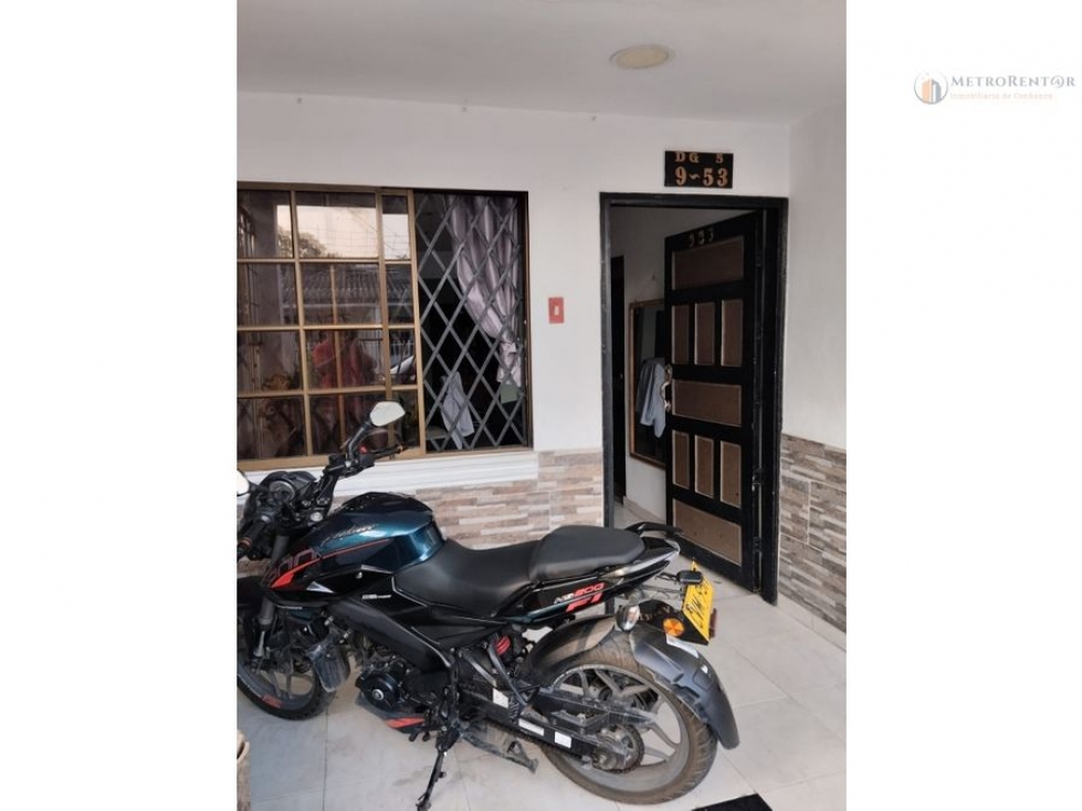 Casa en venta en P-5, Montería · foto 2 de 13