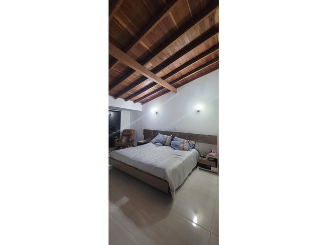 Casa de 3 alcobas en venta en Cerritos, Pereira, 350 m² · foto 5 de 12