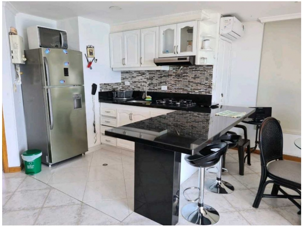 Apartamento en venta en Rodadero Sur, Santa Marta · foto 5 de 19