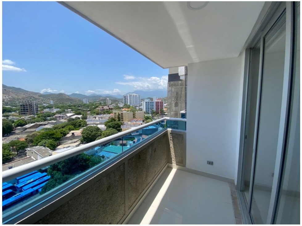Apartamento en venta en Perez Davila, Santa Marta · foto 2 de 19