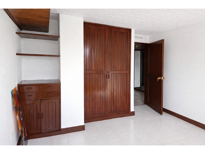 Apartamento de 4 alcobas en venta en San Fernando Viejo, Cali, 95 m² · foto 9 de 19