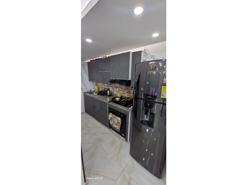 Apartamento en venta en Aeropuerto, Pereira · foto 4 de 16