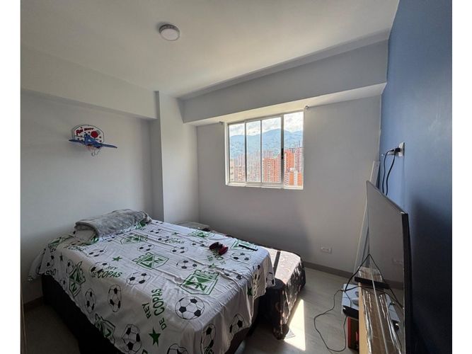 Apartamento de 2 alcobas en venta en Tres Esquinas, Envigado, 79 m² · foto 7 de 23