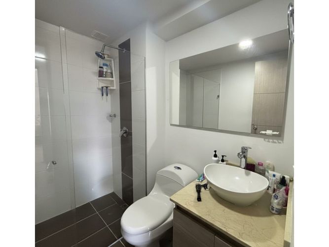 Apartamento de 2 alcobas en venta en Tres Esquinas, Envigado, 79 m² · foto 8 de 23