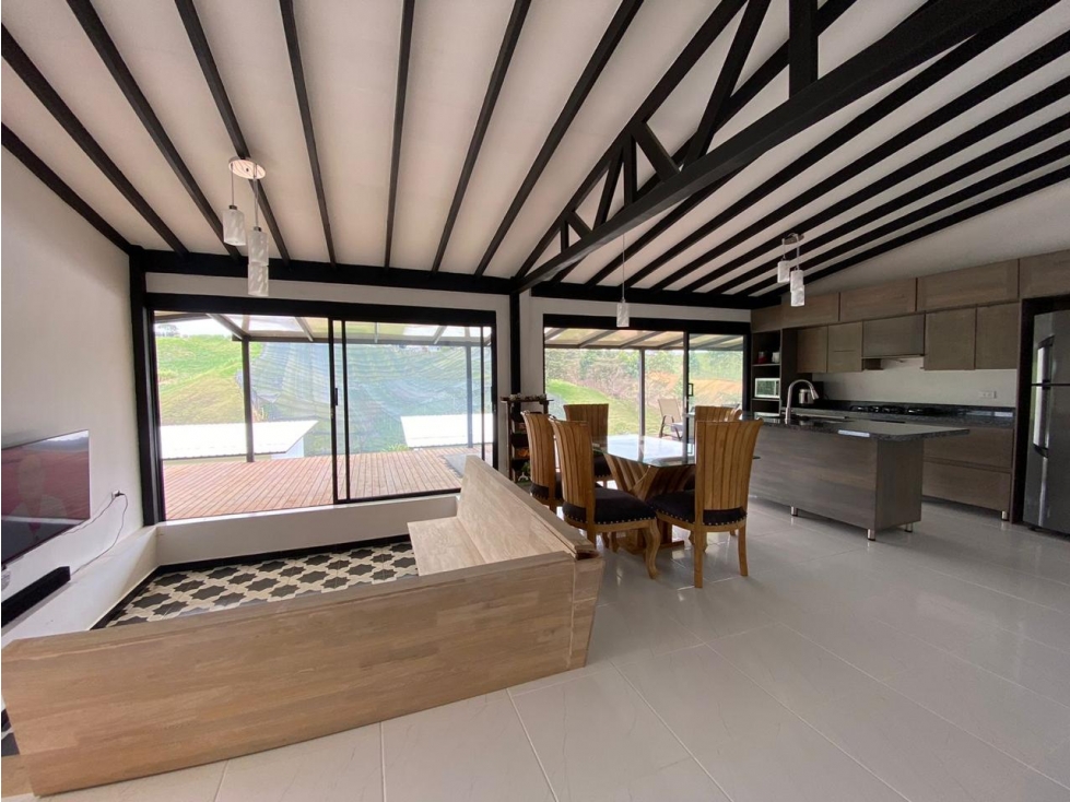 3BR Country House in San Antonio de Pereira (223 m²) for Sale