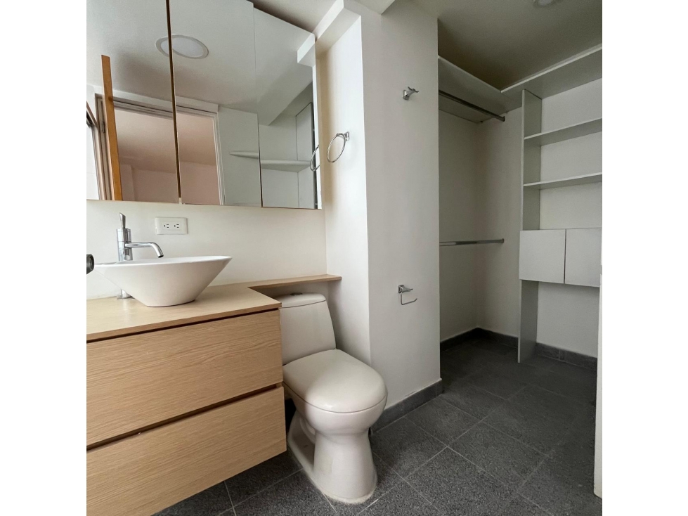 Apartamento en venta en El Poblado, Medellín · foto 16 de 19